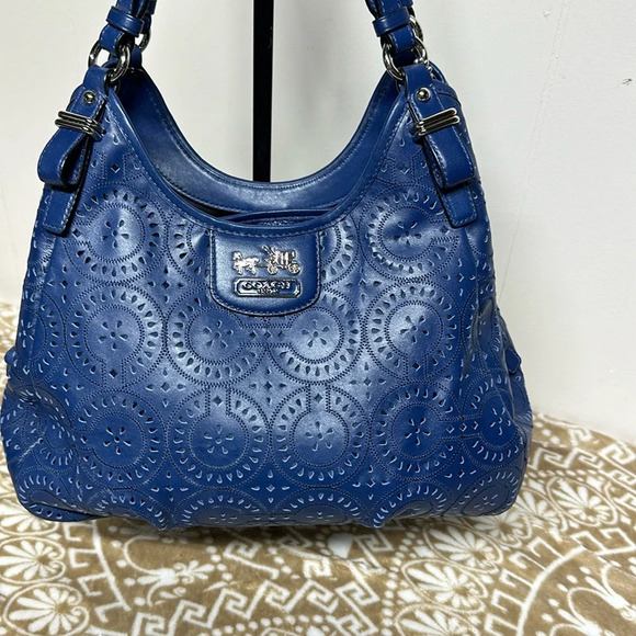 Coach  Madison Maggie Bag with Laser Cutout Lattice . Blue Sapphire EUC - Picture 1 of 13